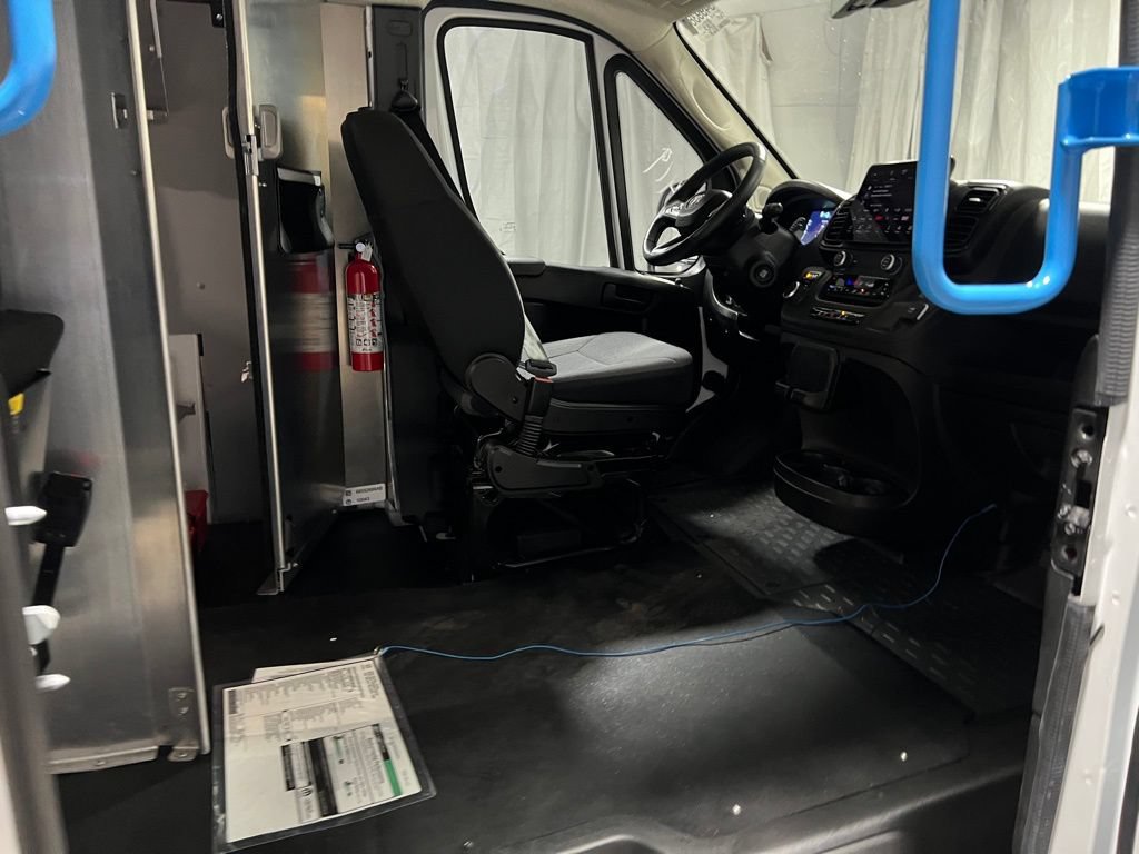 Used 2024 RAM ProMaster 3500 w/ Delivery Van Package FWD image 8