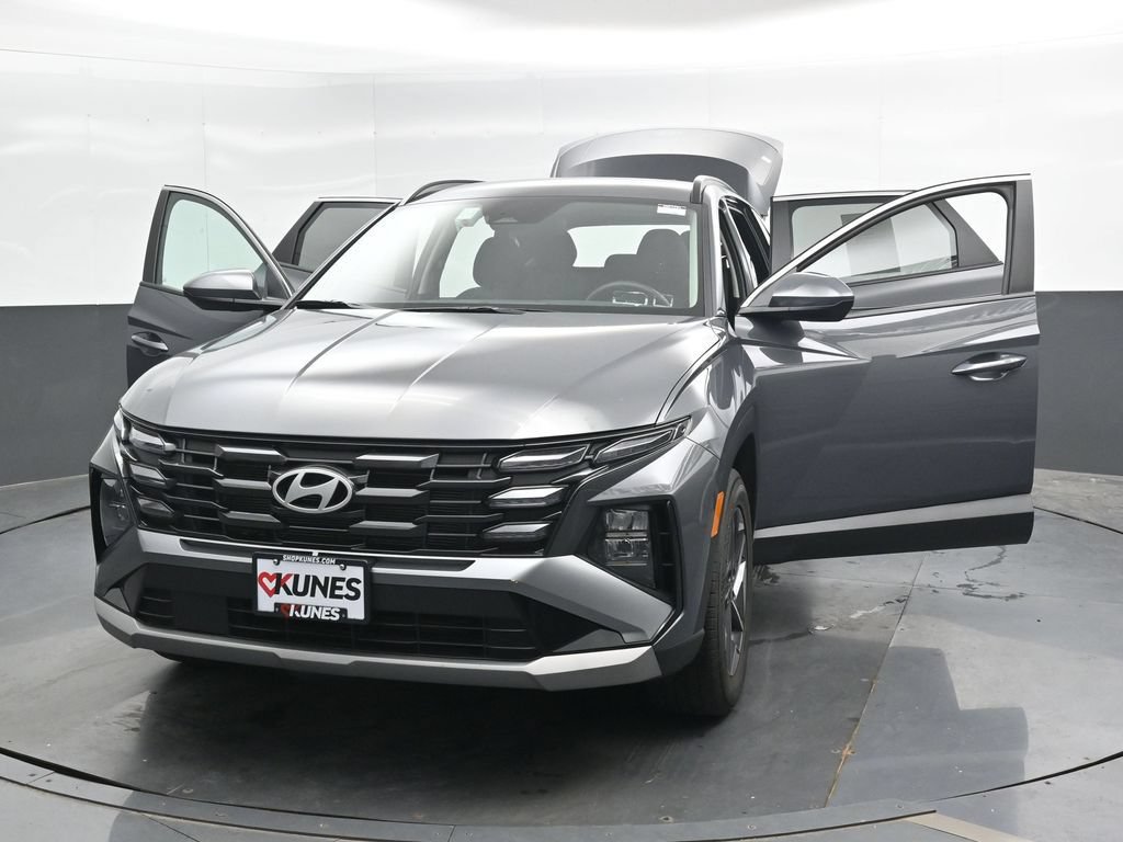 Used 2025 Hyundai Tucson SEL AWD/4WD image 46