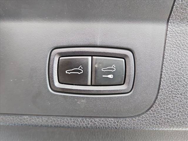 Used 2018 Porsche Panamera image 20