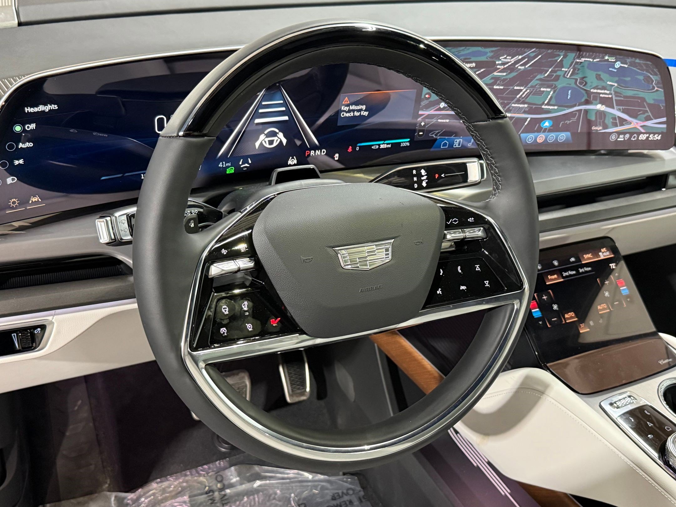 New 2026 Cadillac Vistiq Sport image 14