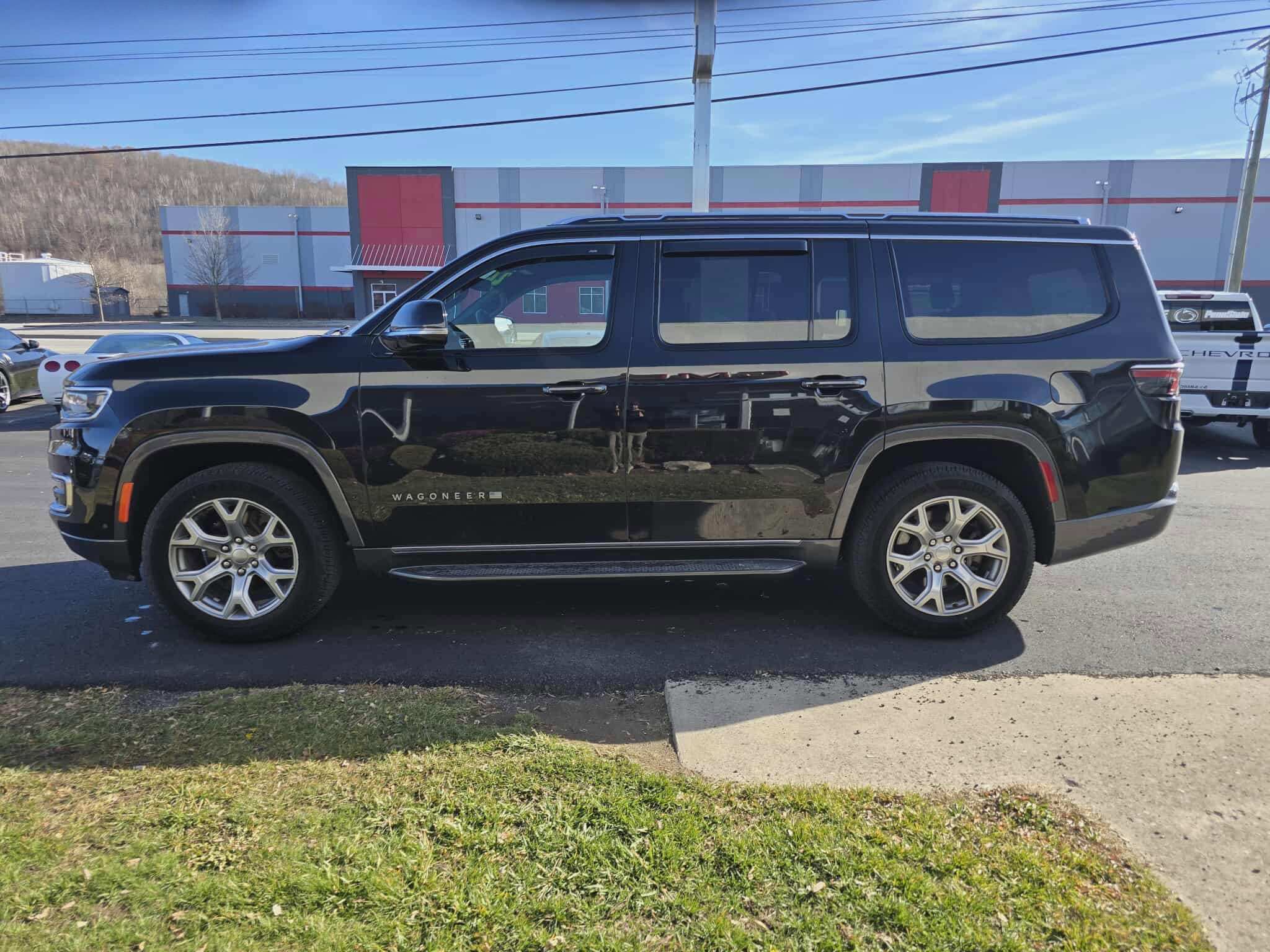 Used 2022 Jeep Wagoneer Series II image 7