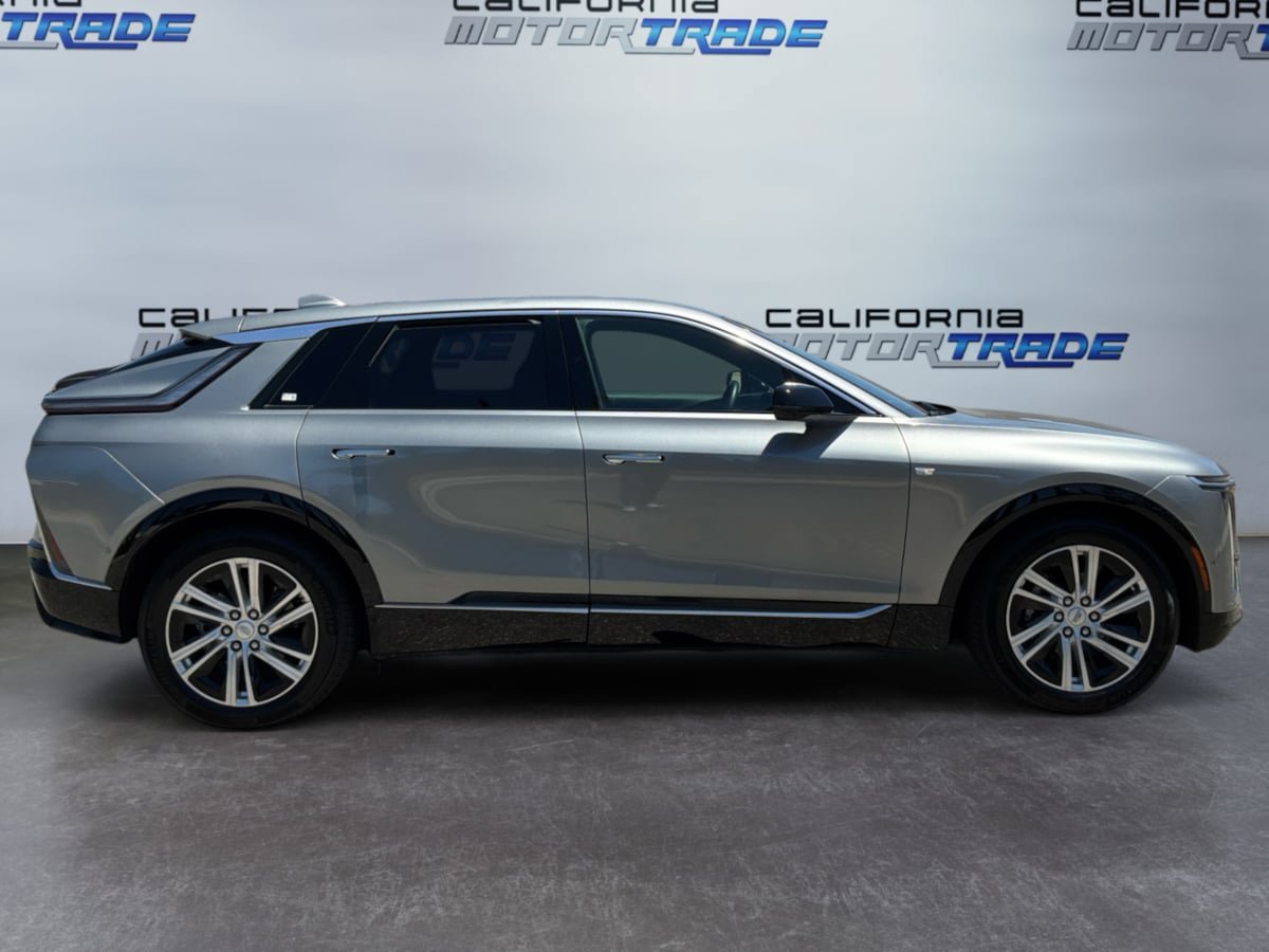 Used 2024 Cadillac Lyriq Tech w/ Driver Assist Package RWD image 4