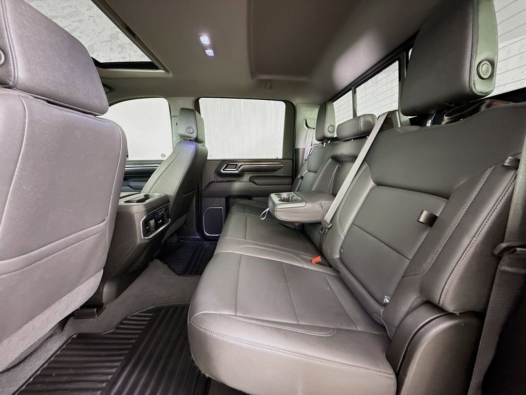 Used 2024 Chevrolet Silverado 3500 LTZ image 25