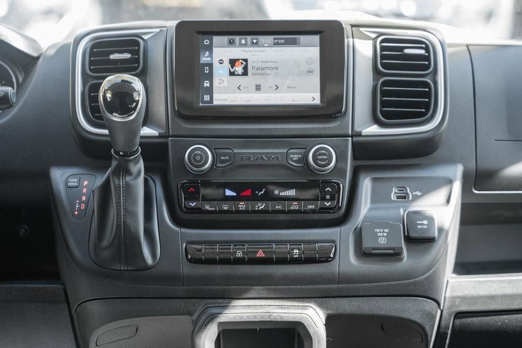 New 2025 RAM ProMaster 2500 w/ Quick Order Package 22G SLT image 18