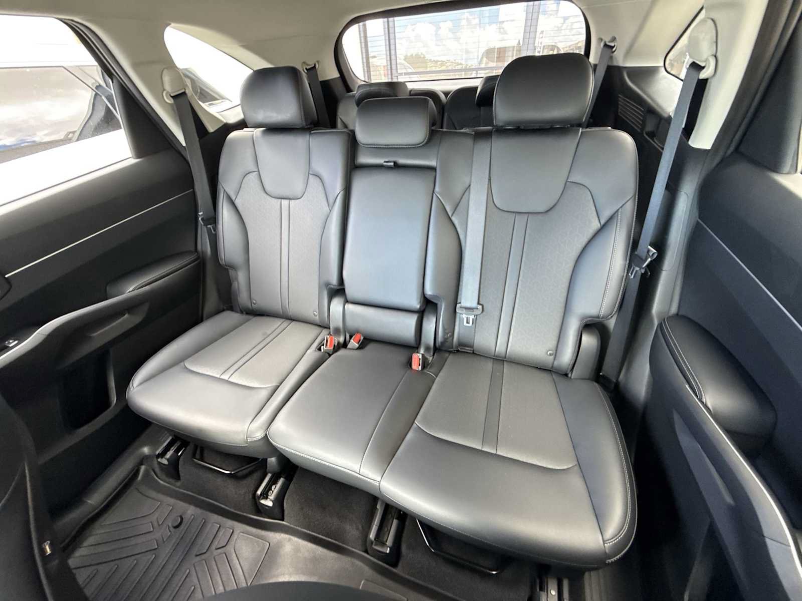 Used 2021 Kia Sorento S FWD image 22