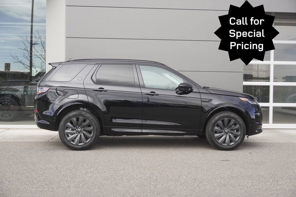 New 2025 Land Rover Discovery Sport S image 7