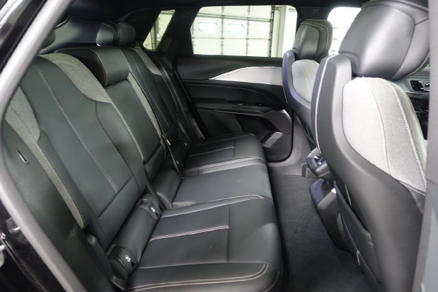Used 2024 Cadillac Lyriq Tech AWD/4WD image 25