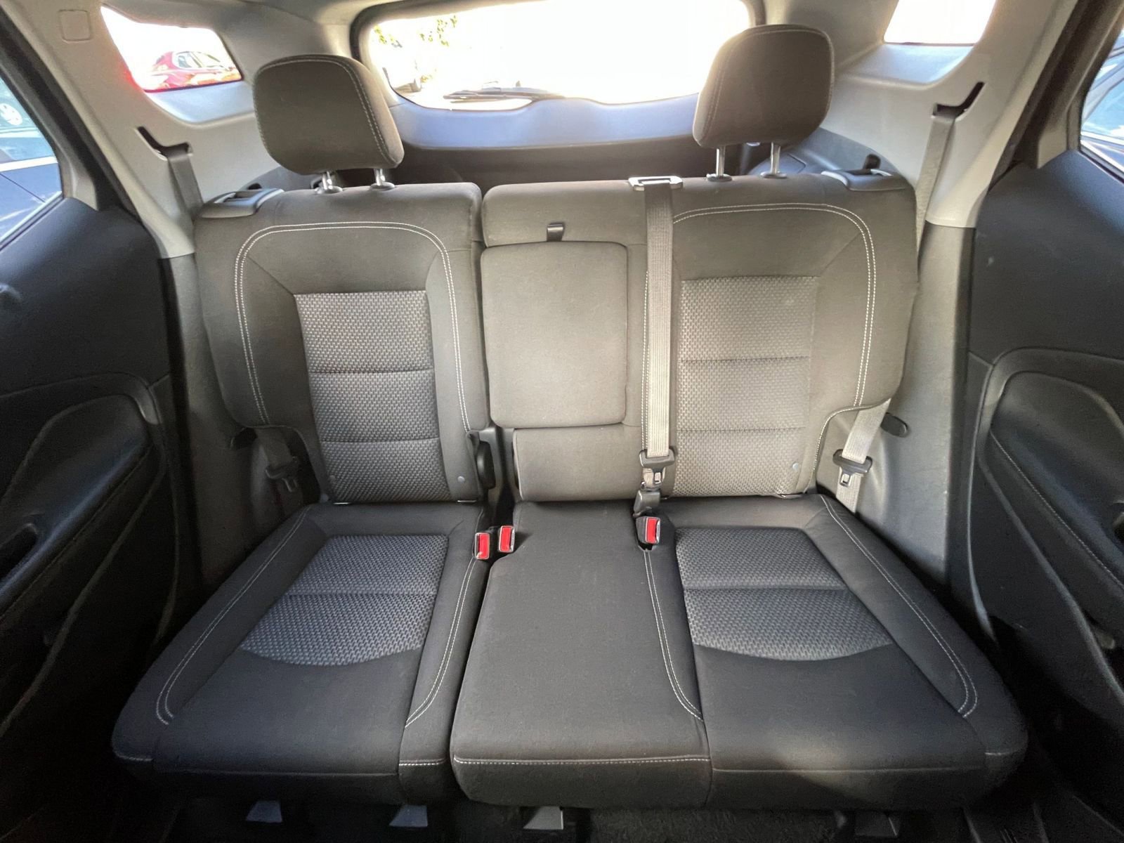 Used 2024 GMC Terrain SLE image 38