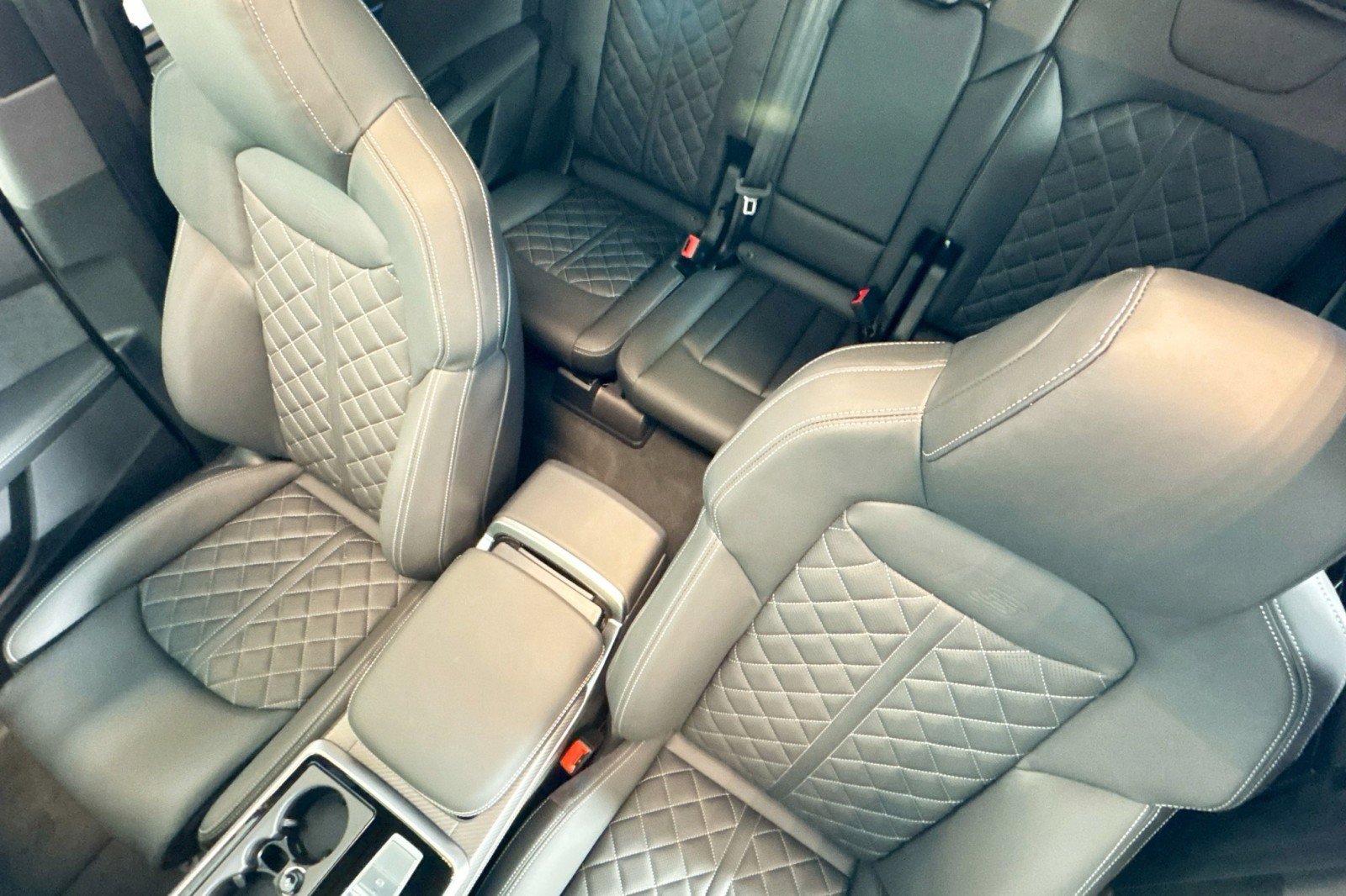 New 2026 Audi SQ7 Premium Plus AWD/4WD image 18