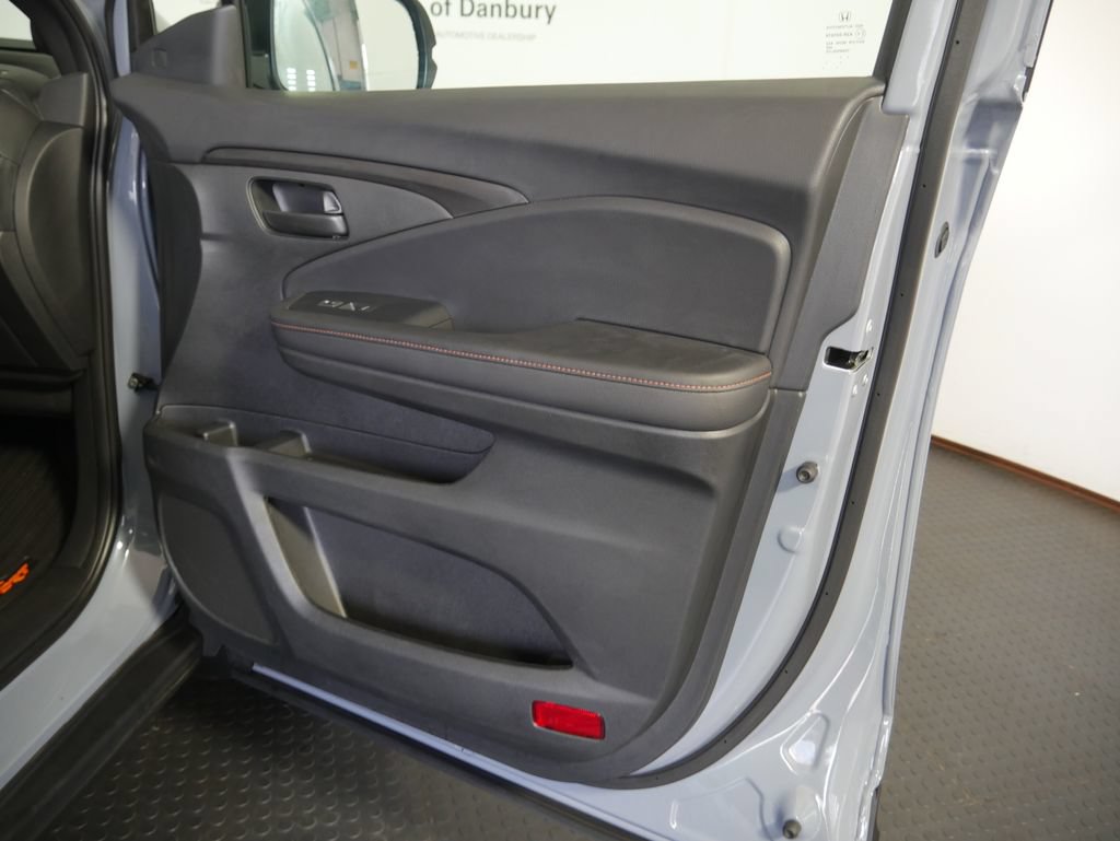 Certified 2024 Honda Passport TrailSport image 5
