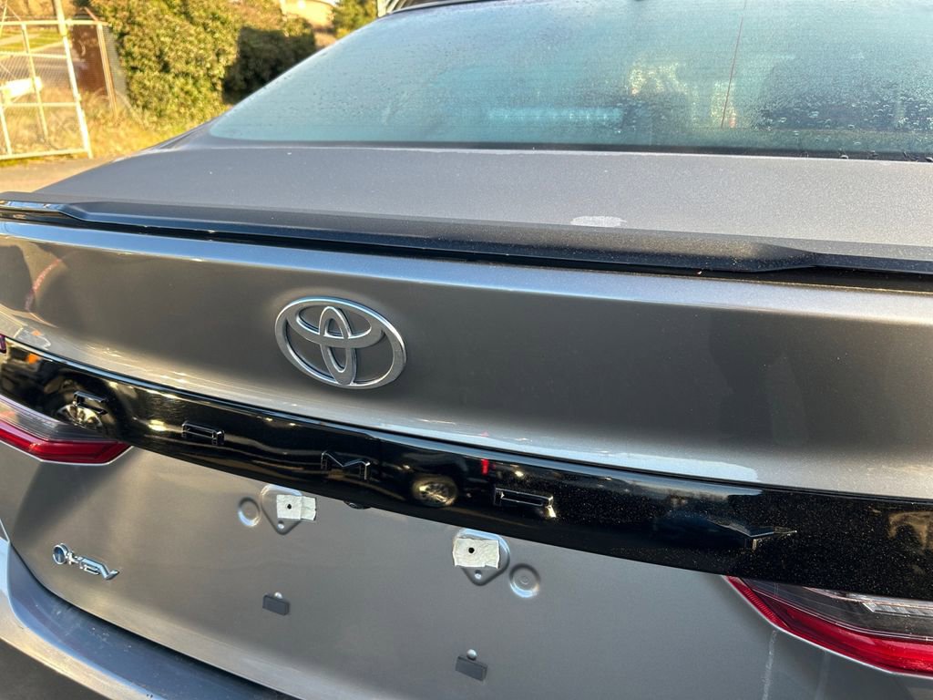 Used 2025 Toyota Camry XSE FWD image 32