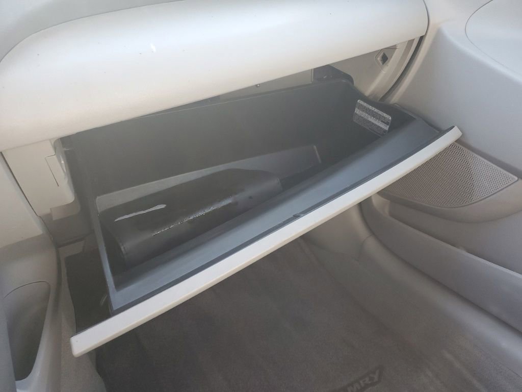 Used 2011 Toyota Camry LE image 18