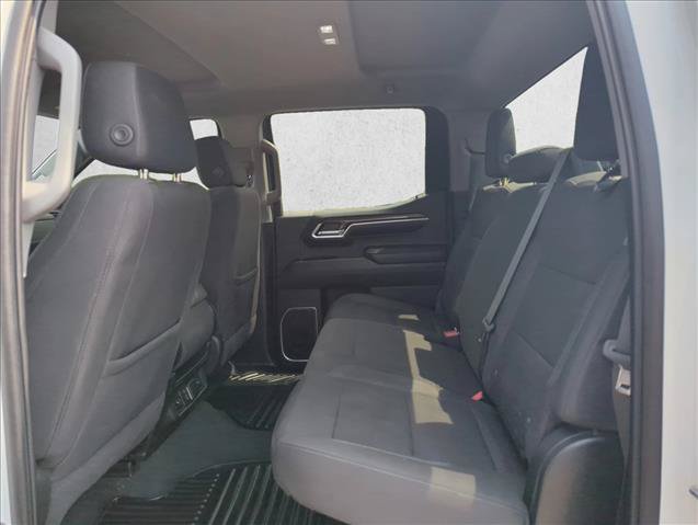Used 2022 Chevrolet Silverado 1500 LT AWD/4WD image 17