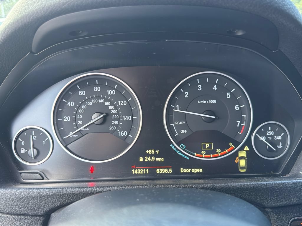 Used 2015 BMW 328i xDrive Sedan AWD/4WD image 23