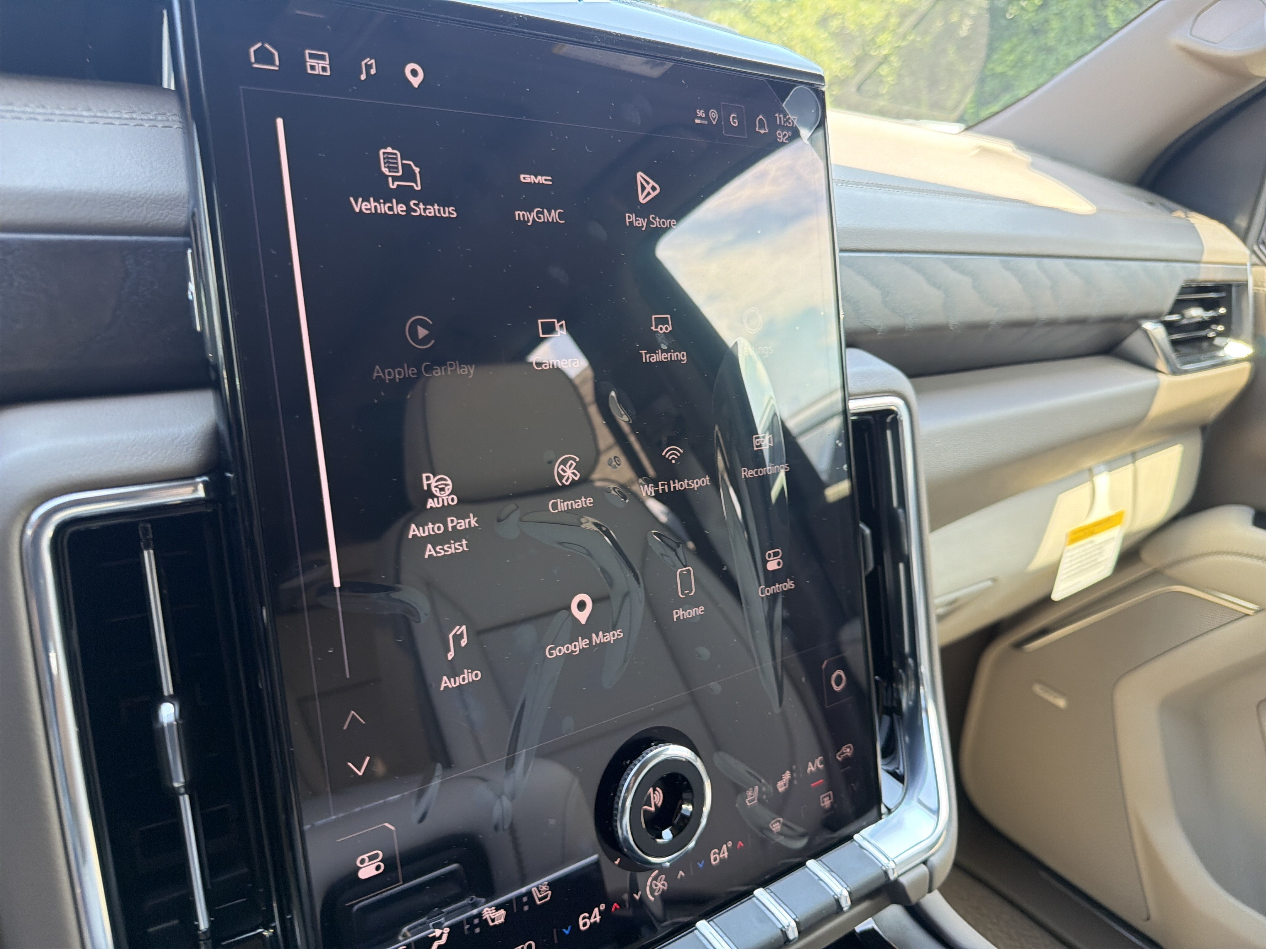 New 2026 GMC Yukon Denali w/ Advanced Technology Package AWD/4WD image 26