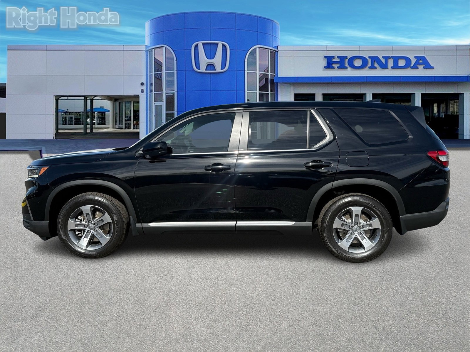 Used 2023 Honda Pilot EX-L image 4