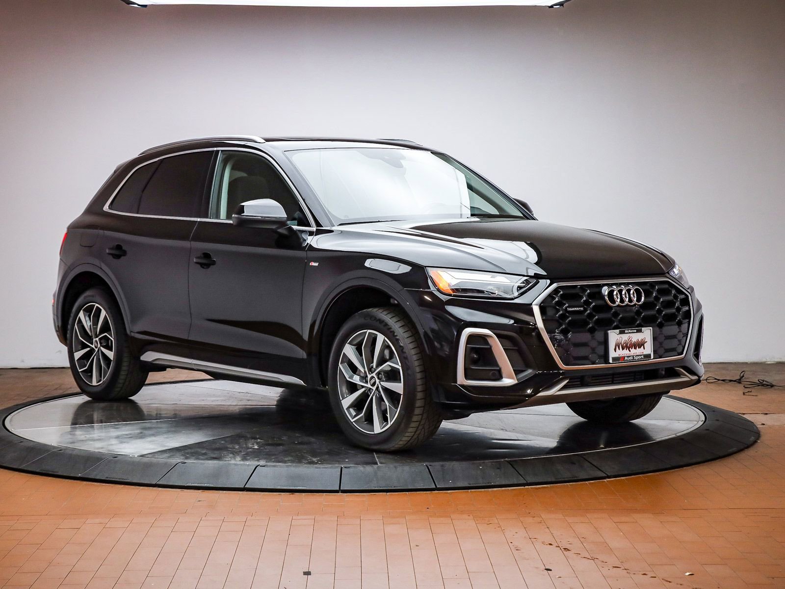 Used 2023 Audi Q5 2.0T Premium Plus w/ Premium Plus Package image 6