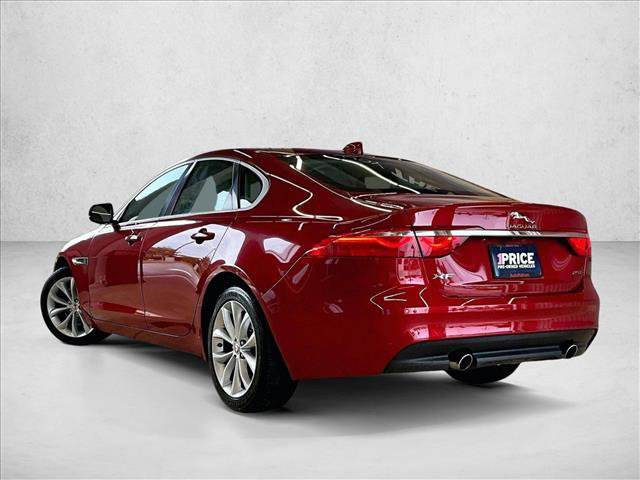 Used 2018 Jaguar XF Premium RWD image 12