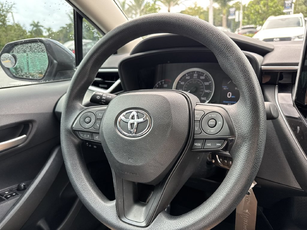 Used 2020 Toyota Corolla LE FWD image 52