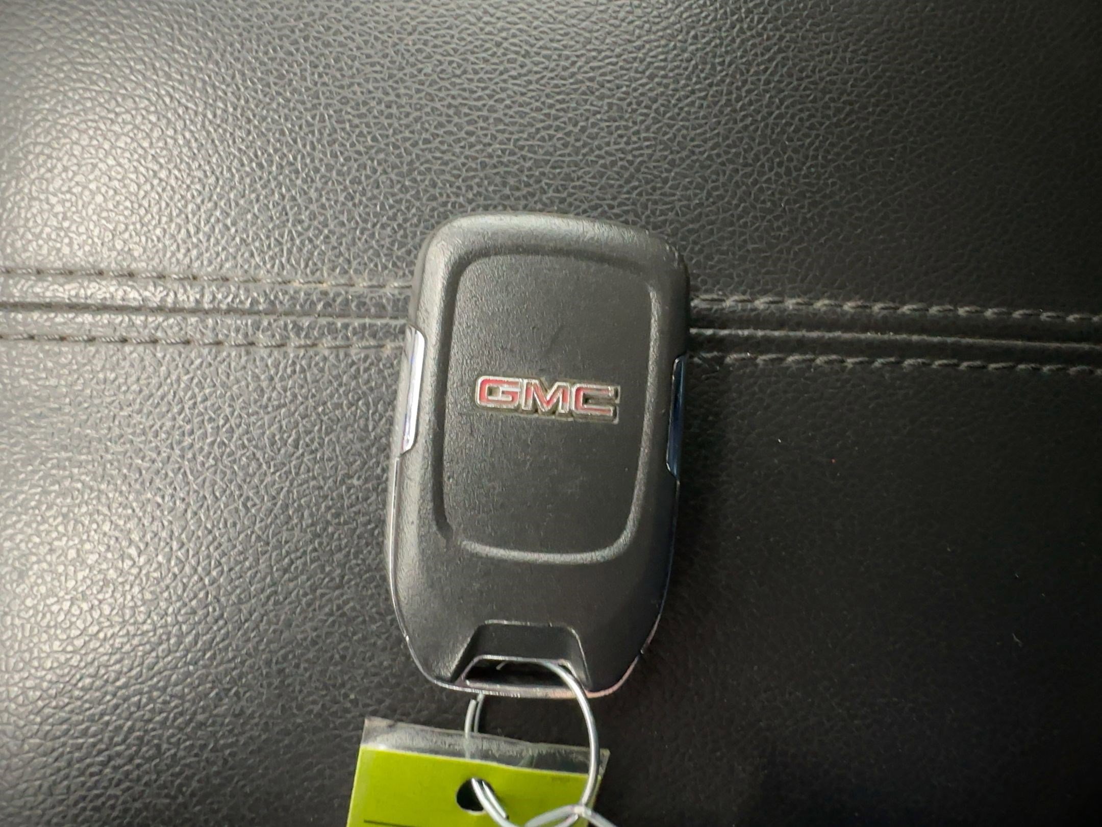 Used 2020 GMC Terrain SLE w/ Driver Convenience Package image 29