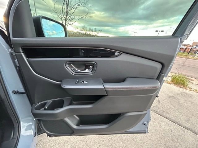 Used 2025 Honda Pilot TrailSport image 22