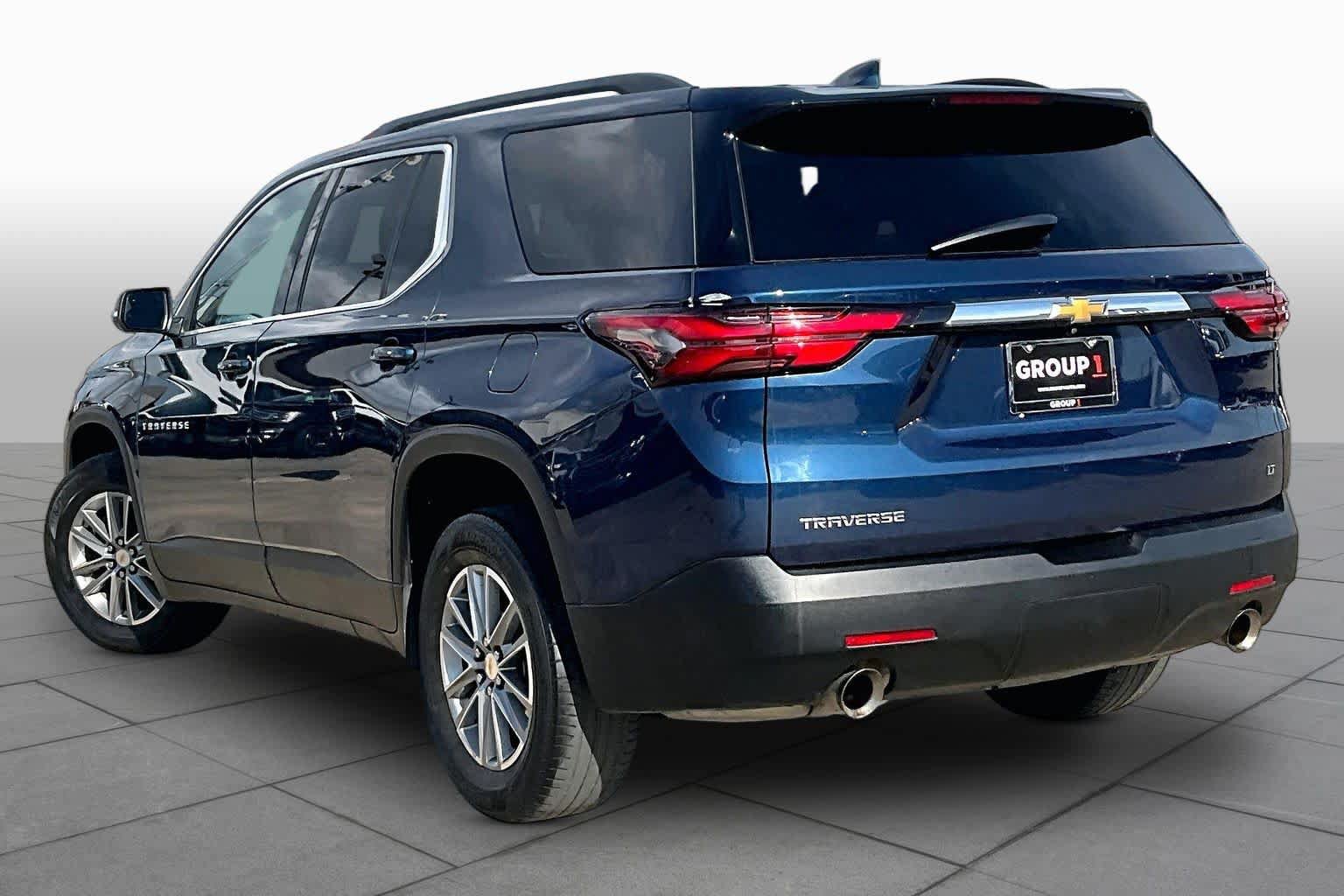 Used 2023 Chevrolet Traverse LT FWD image 12