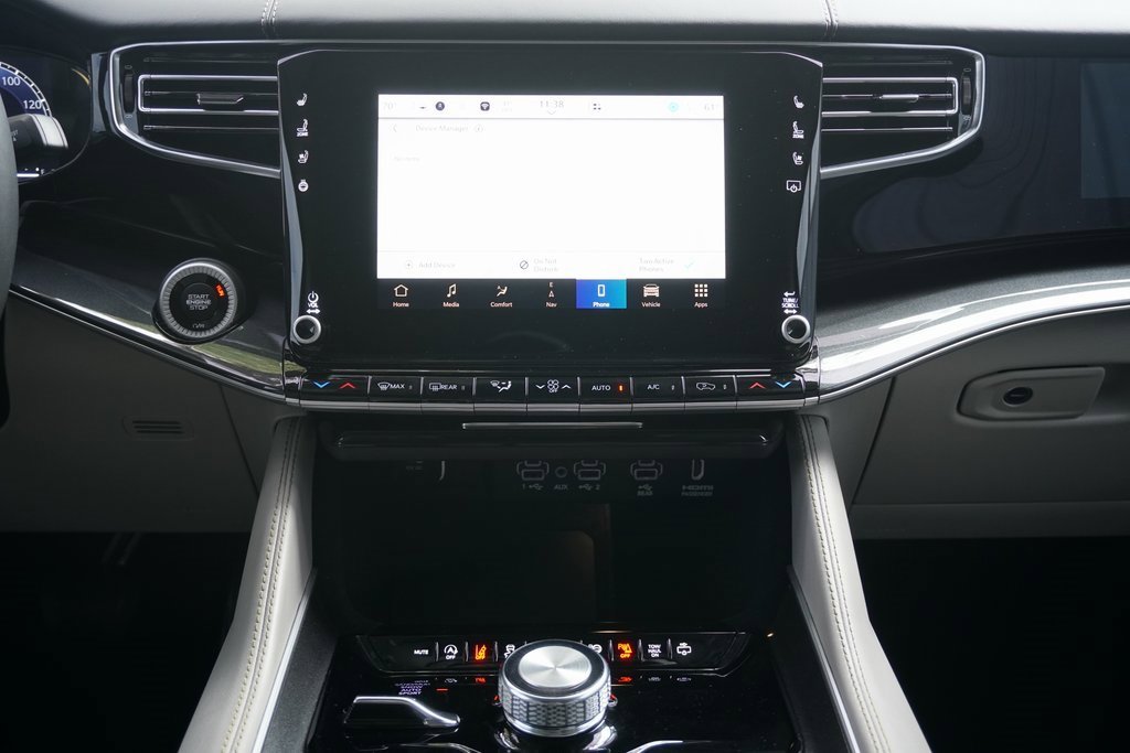 Used 2023 Jeep Wagoneer 4WD w/ Premium Group I image 21