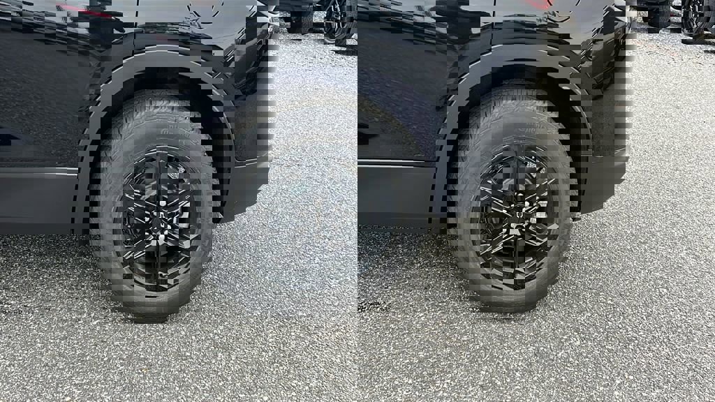 New 2025 Chevrolet Blazer LT w/ Midnight/Sport Edition image 9