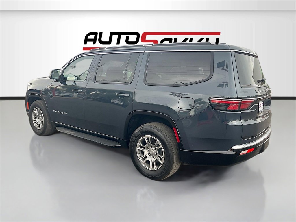 Used 2024 Jeep Wagoneer 4WD image 5