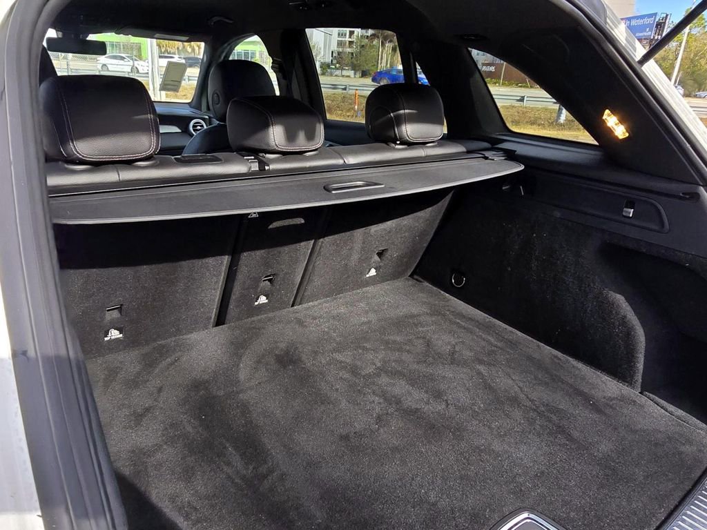 Used 2021 Mercedes-Benz GLC 300 image 31