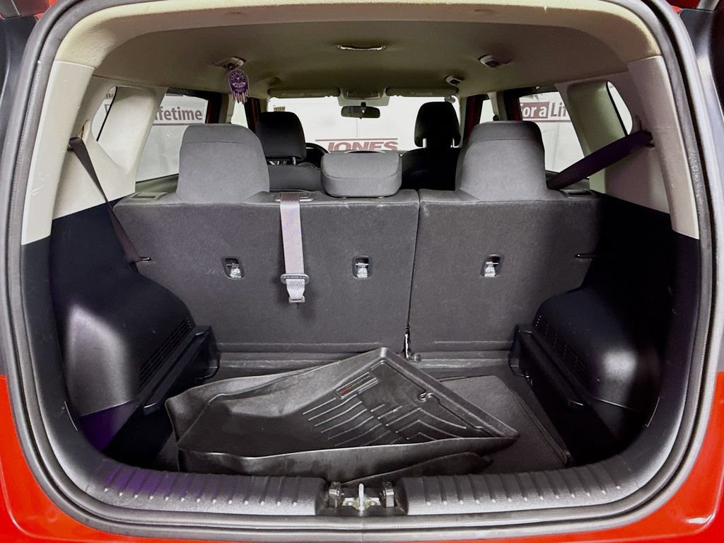 Used 2020 Kia Soul LX FWD image 26