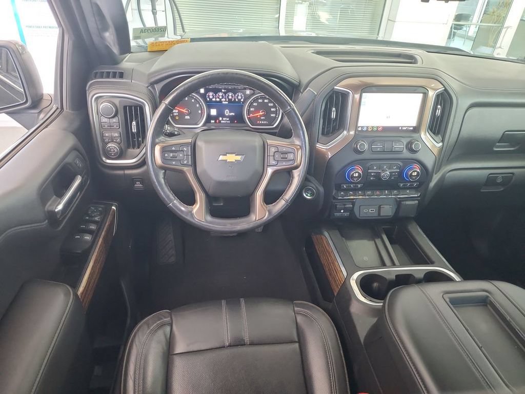 Certified 2019 Chevrolet Silverado 1500 High Country w/ Technology Package AWD/4WD image 10