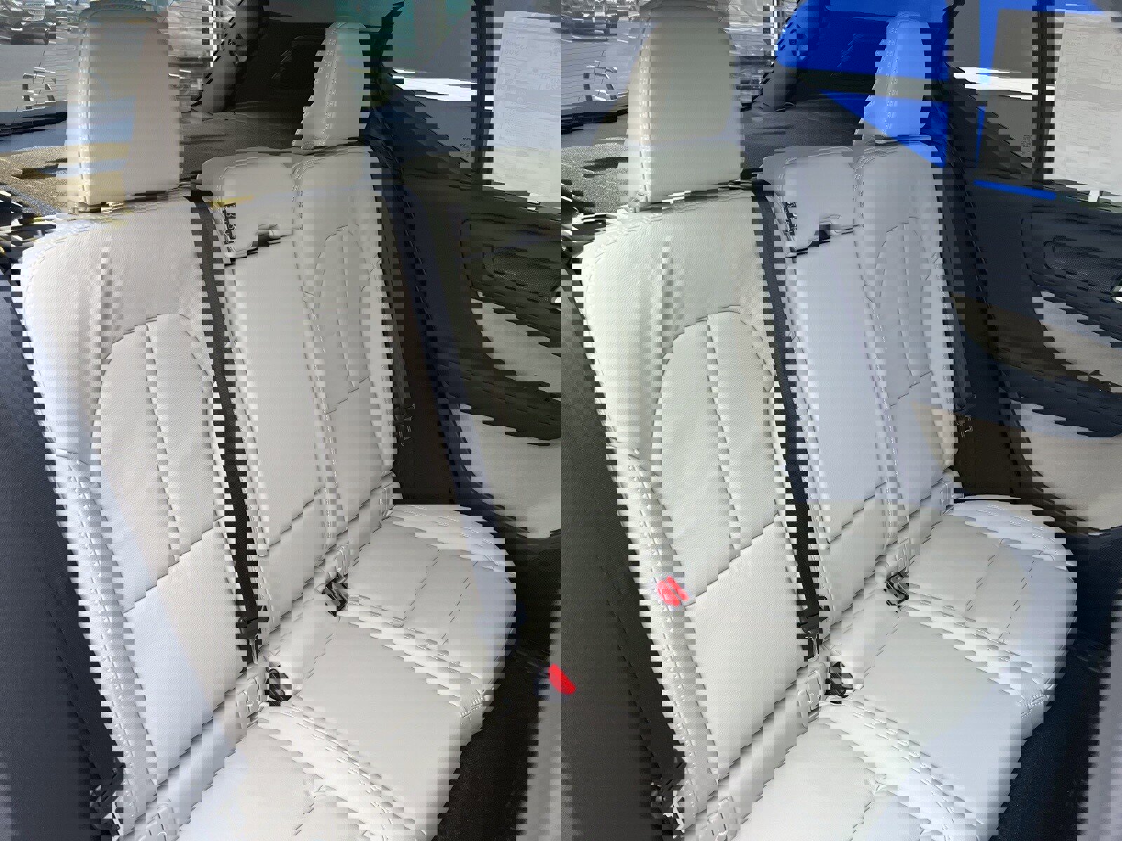 New 2026 Volvo XC40 B5 Ultra w/ Climate Package image 14