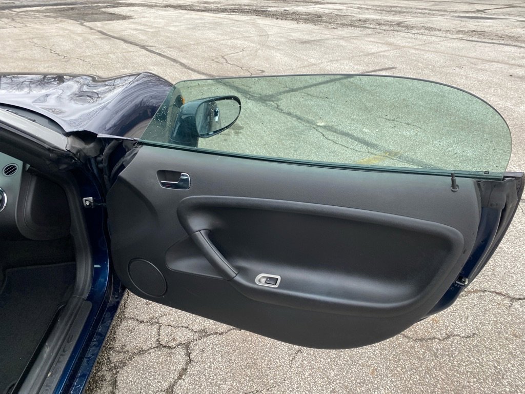 Used 2006 Pontiac Solstice Convertible w/ Premium Package image 18