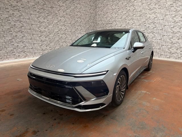 New 2026 Hyundai Sonata Limited FWD image 3