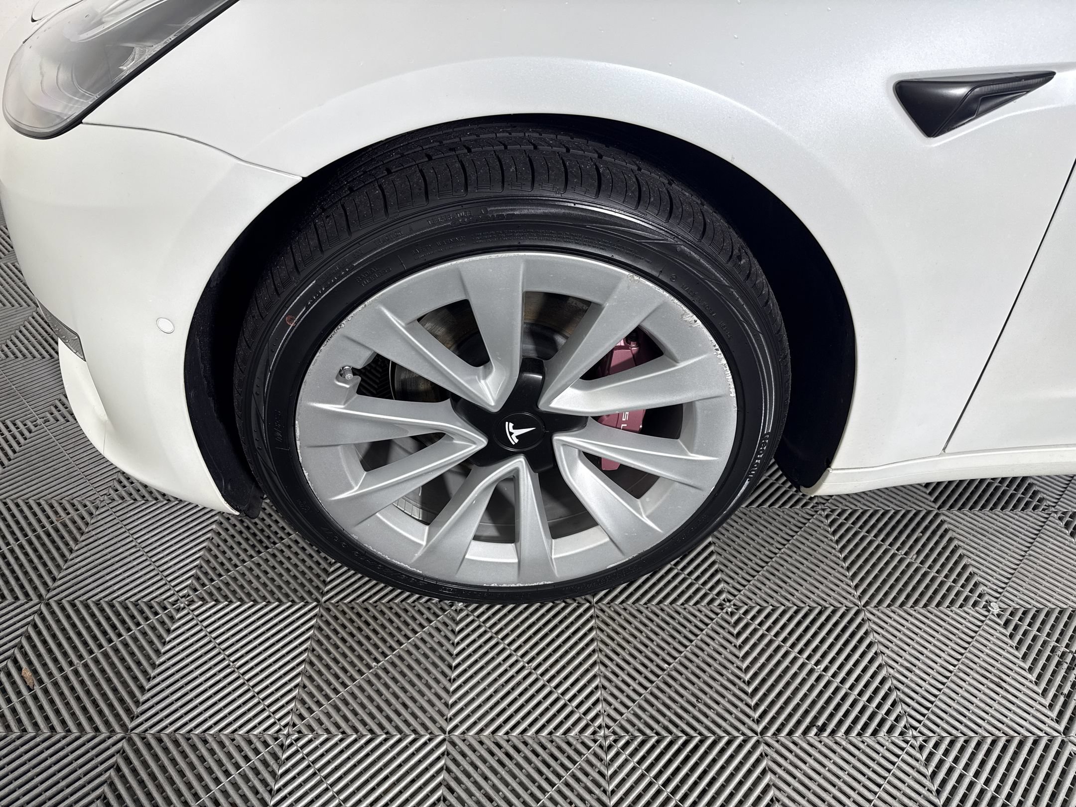 Used 2021 Tesla Model 3 Long Range AWD/4WD image 13