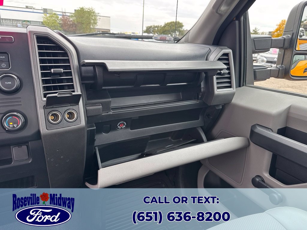 Used 2019 Ford F250 XL w/ XL Decor Group AWD/4WD image 13