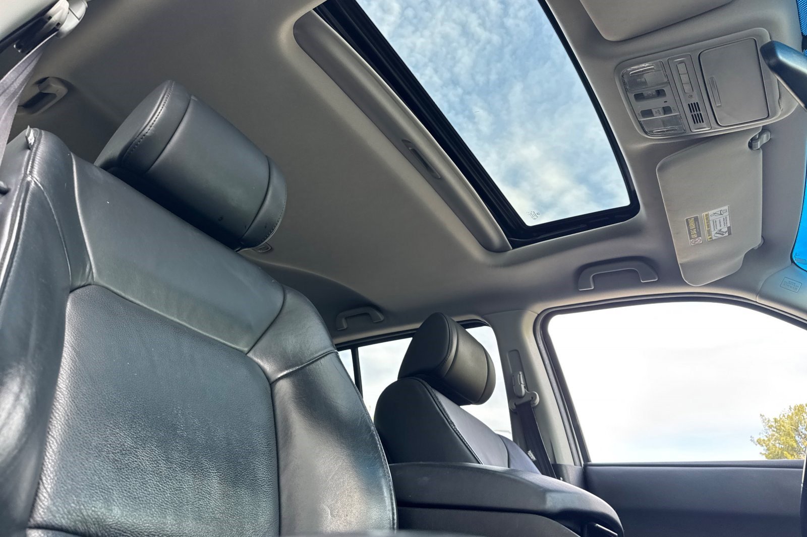 Used 2011 Honda Pilot EX-L image 15