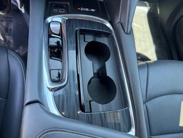 Used 2023 Buick Enclave Essence w/ Experience Buick Package image 24