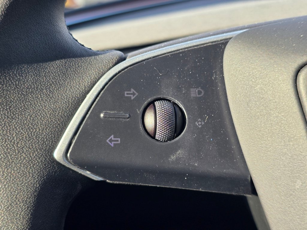 Used 2024 Tesla Model 3 Standard Range RWD image 33
