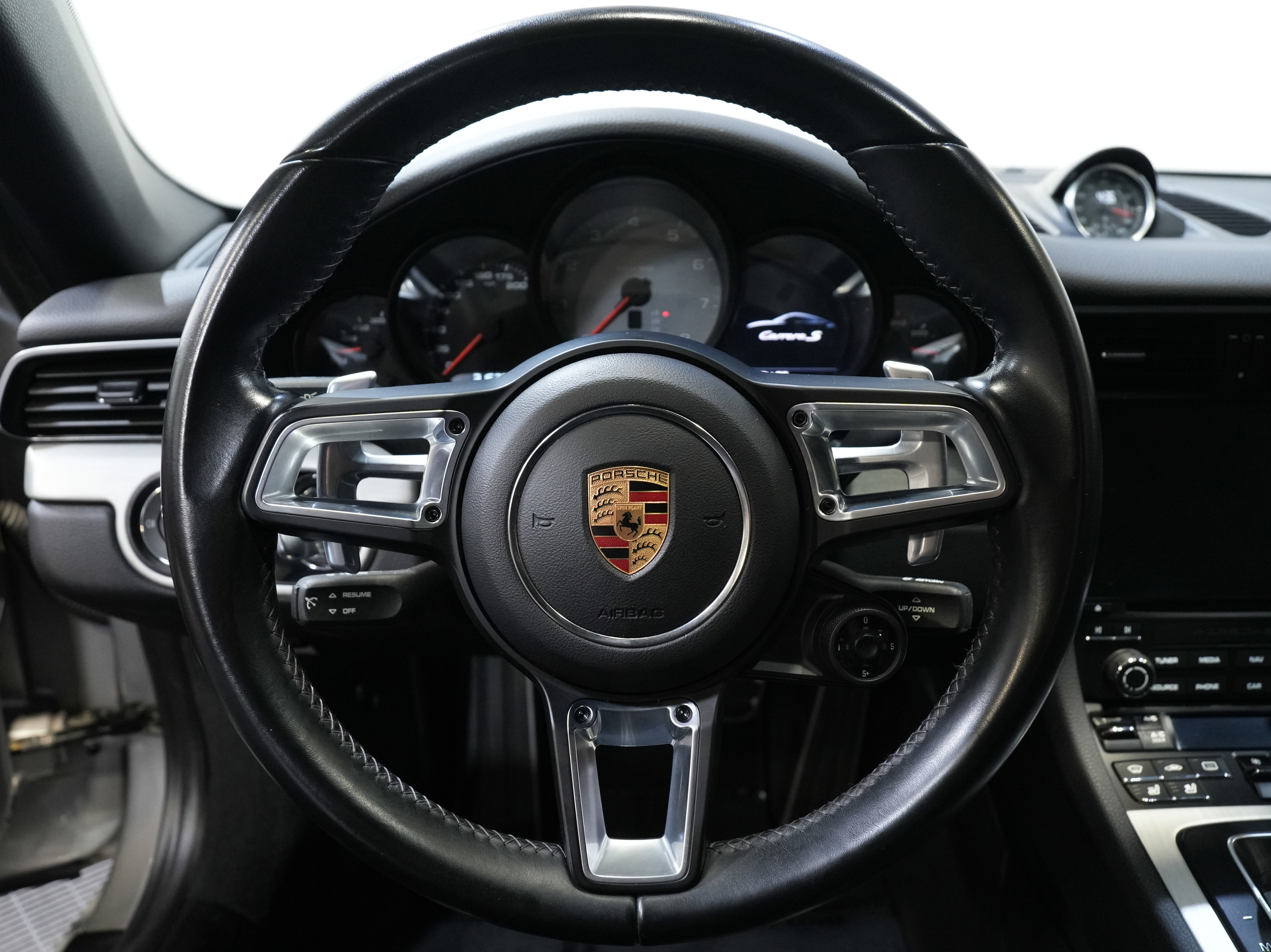 Used 2017 Porsche 911 Carrera S image 34