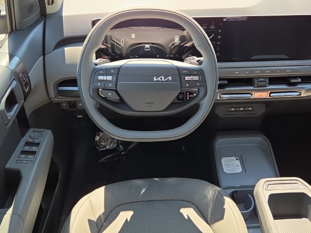 New 2027 Kia EV3 Wind FWD image 7