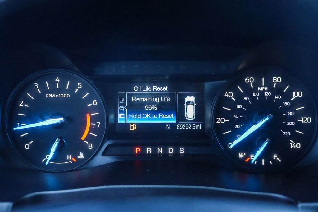 Used 2019 Ford Explorer XLT AWD/4WD image 23