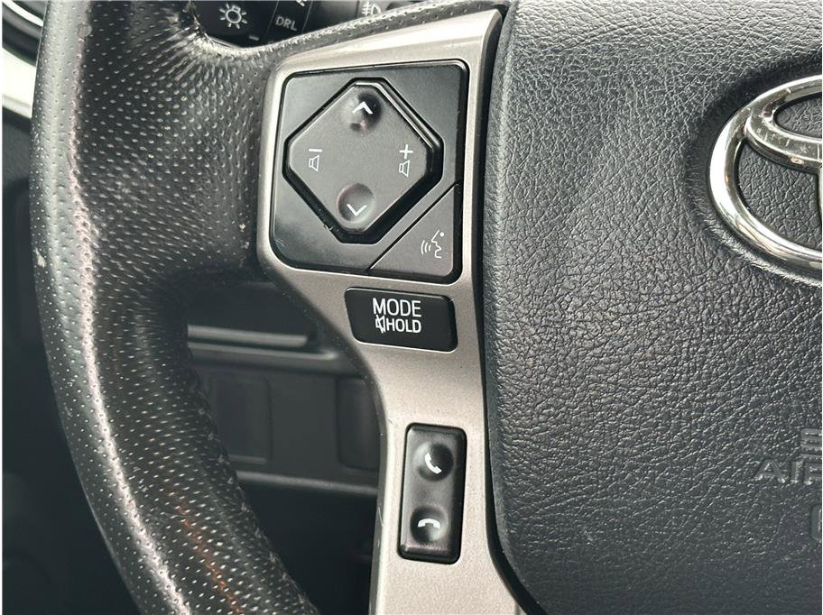 Used 2016 Toyota Tacoma SR5 AWD/4WD image 20