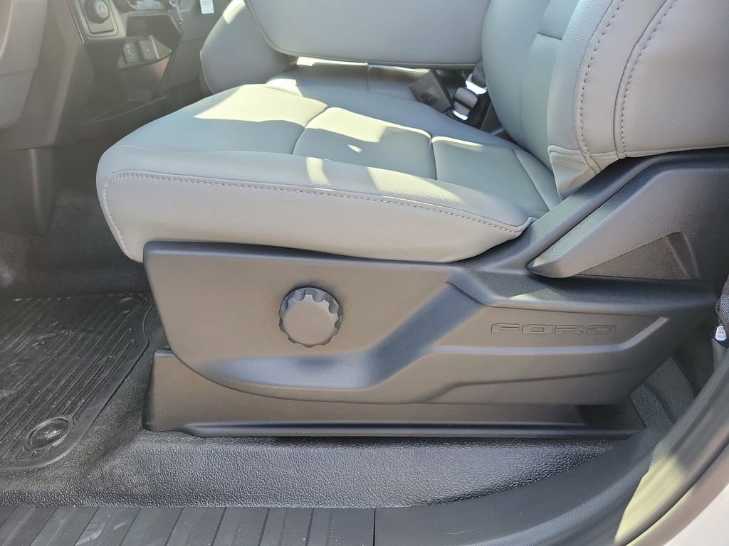 New 2026 Ford F250 XL image 18