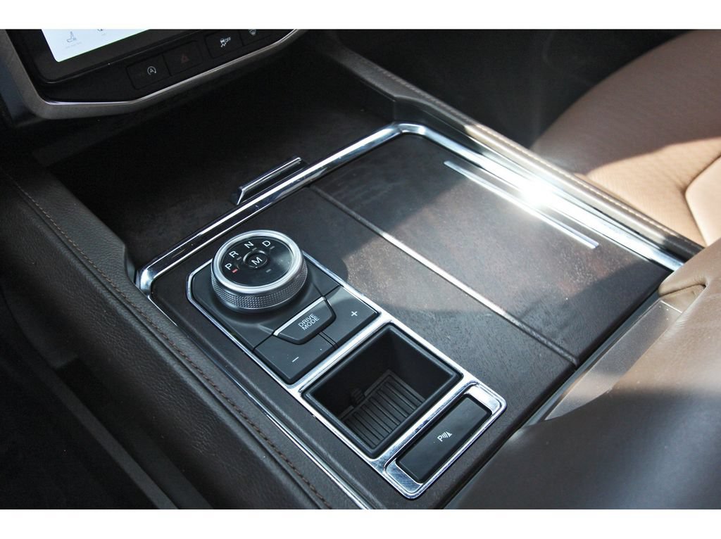 Used 2024 Ford Expedition Max King Ranch RWD image 27