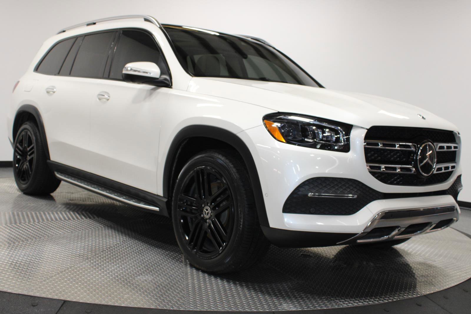 Used 2021 Mercedes-Benz GLS 450 4MATIC image 13