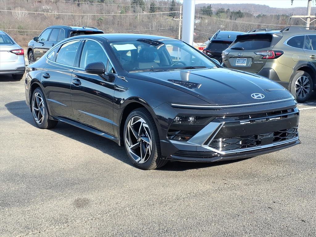 New 2026 Hyundai Sonata SEL FWD image 1