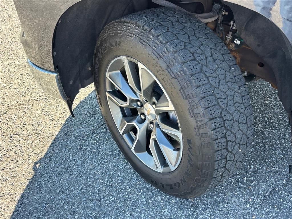 Used 2023 Chevrolet Silverado 1500 LT image 27