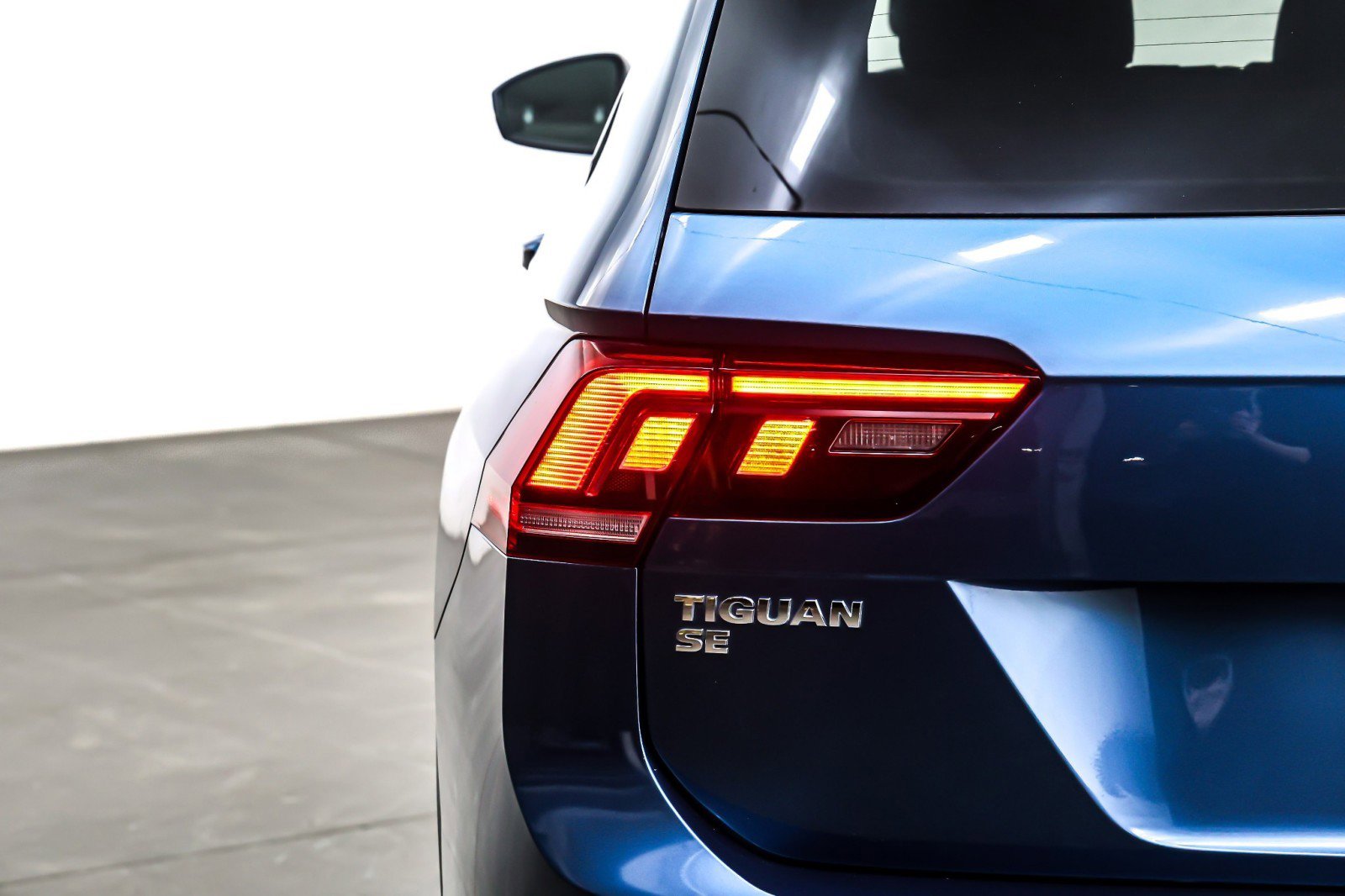 Used 2020 Volkswagen Tiguan SE image 15
